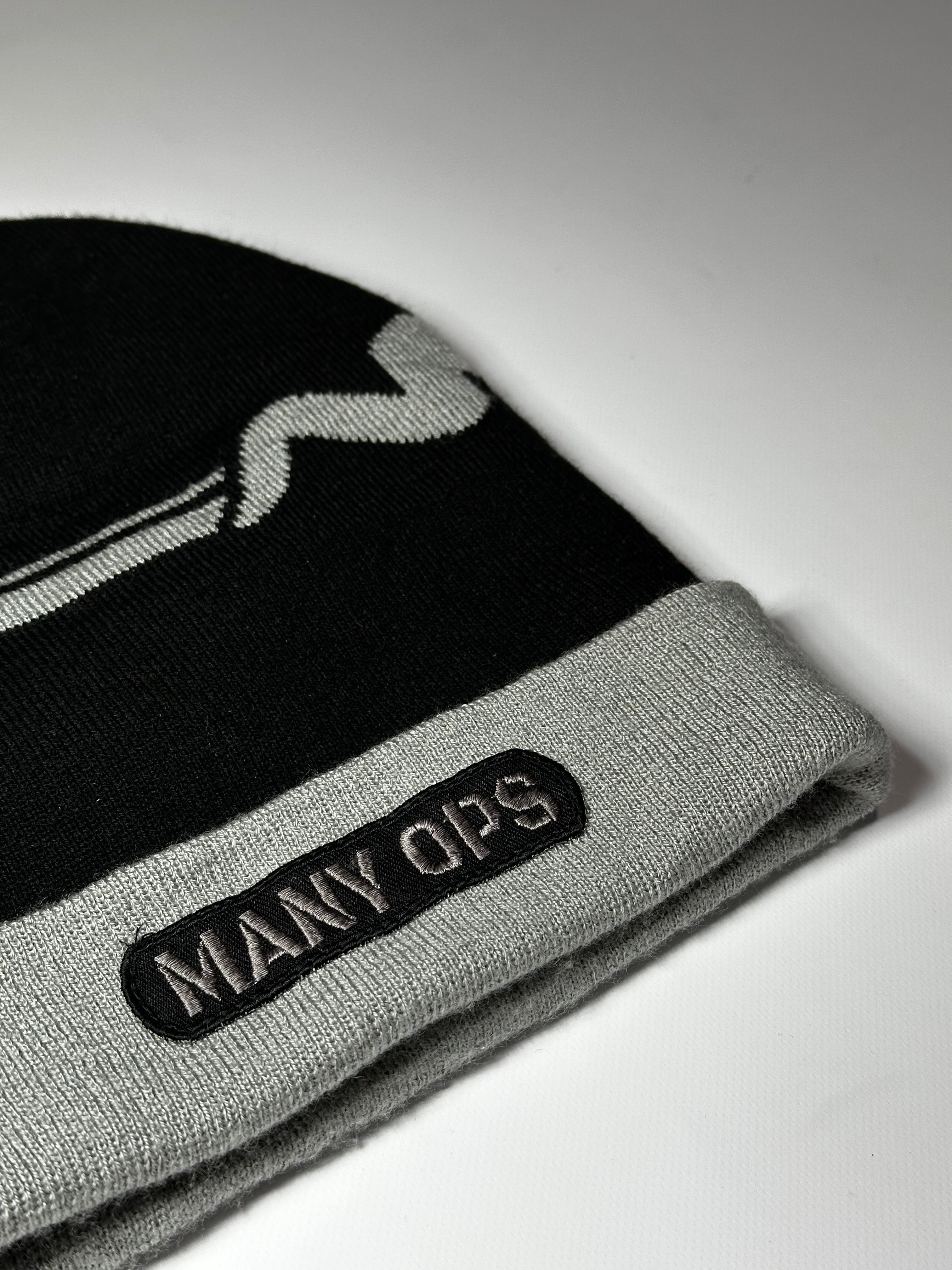 GORRO GRIS / NEGRO