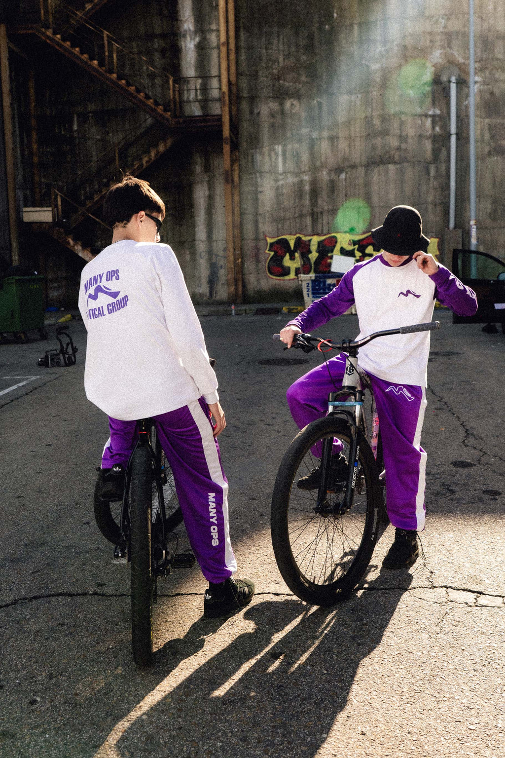STUNT LONGSLEEVE